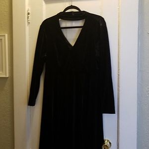 Black velvet V-neck Torrid dress